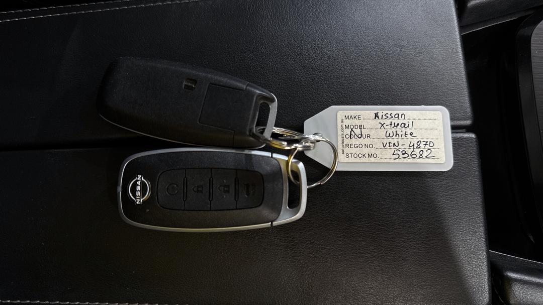 2023 Nissan X-trail Ti-l (4WD) E-power (hybrid), Automatic, 39250 km, Key Close-up