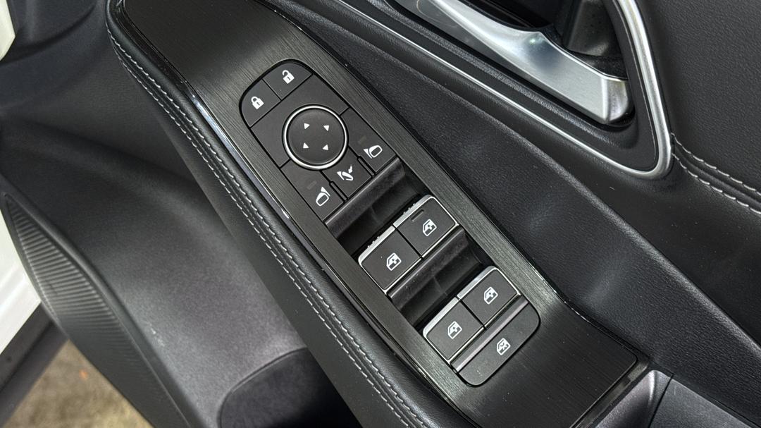 2023 Nissan X-trail Ti-l (4WD) E-power (hybrid), Automatic, 39250 km, Drivers Side Door Panel Controls