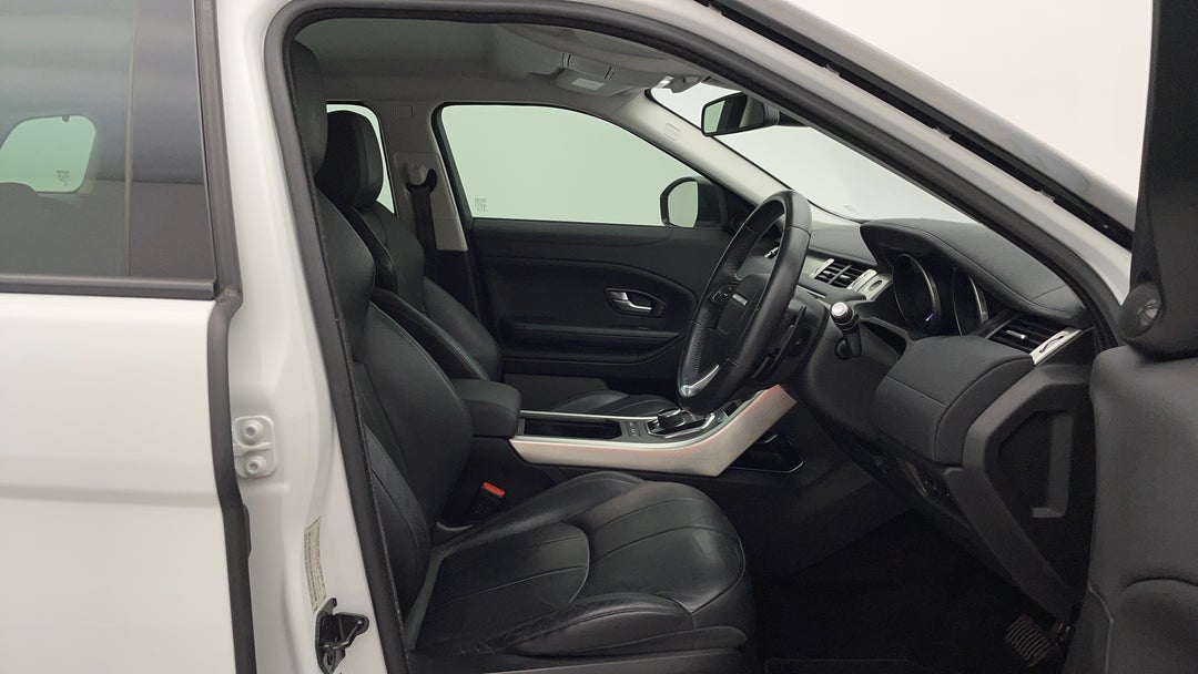 2017 Range Rover Evoque Td4 150 Se, Automatic, 59804 km, Right Side Front Door Cabin View