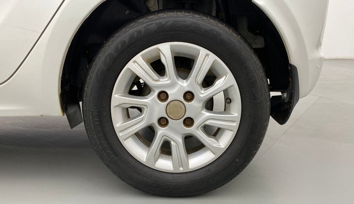 2017 Tata Tiago XZ 1.2 REVOTRON, Petrol, Manual, 28,838 km, Left Rear Wheel