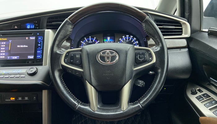 2017 Toyota Innova Crysta 2.7 ZX AT 7 STR, Petrol, Automatic, 85,231 km, Steering Wheel Close Up