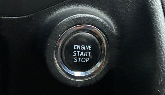 2017 Toyota Innova Crysta 2.7 ZX AT 7 STR, Petrol, Automatic, 85,231 km, Keyless Start/ Stop Button
