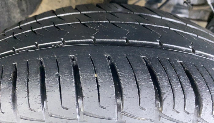 2019 Maruti Vitara Brezza VDI, Diesel, Manual, 25,691 km, Right Front Tyre Tread