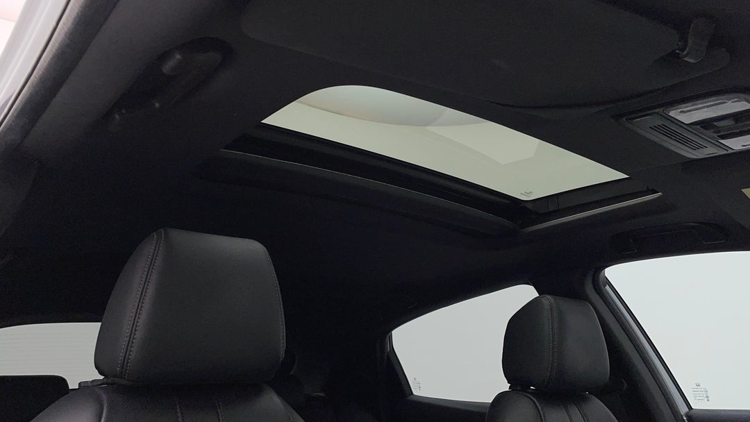 Interior Sunroof/Moonroof
