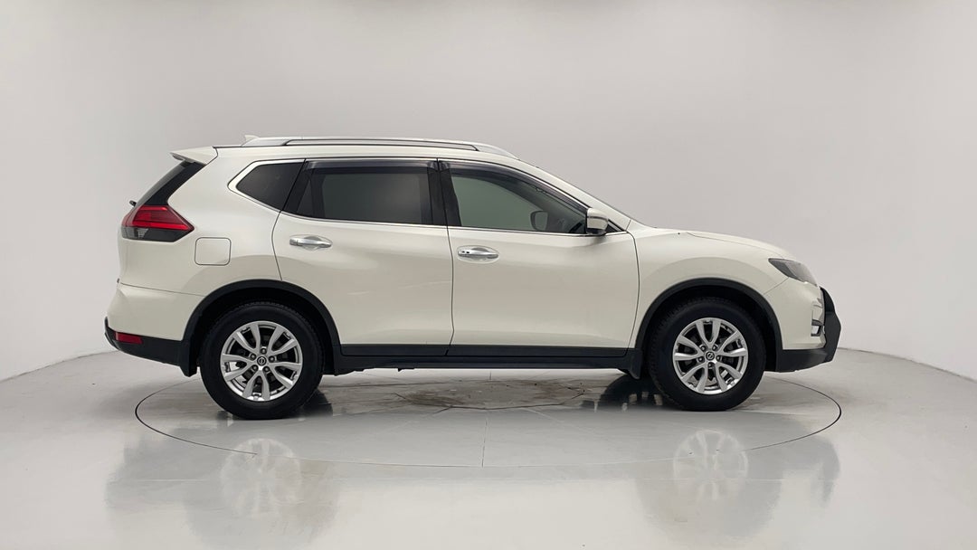 2017 Nissan X-trail St-l (2wd), Automatic, 108741 km, Right Side View