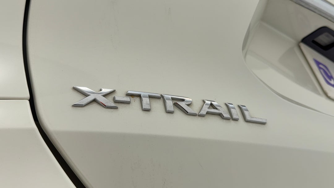 2017 Nissan X-trail St-l (2wd), Automatic, 108741 km, Badge (Boot Left Side)