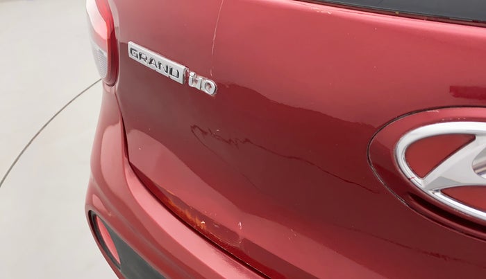 2018 Hyundai Grand i10 MAGNA 1.2 KAPPA VTVT, Petrol, Manual, 25,732 km, Dicky (Boot door) - Slightly dented