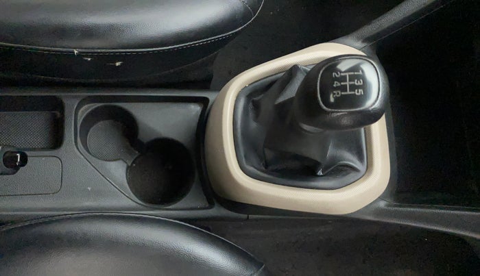 2018 Hyundai Grand i10 MAGNA 1.2 KAPPA VTVT, Petrol, Manual, 25,732 km, Gear Lever