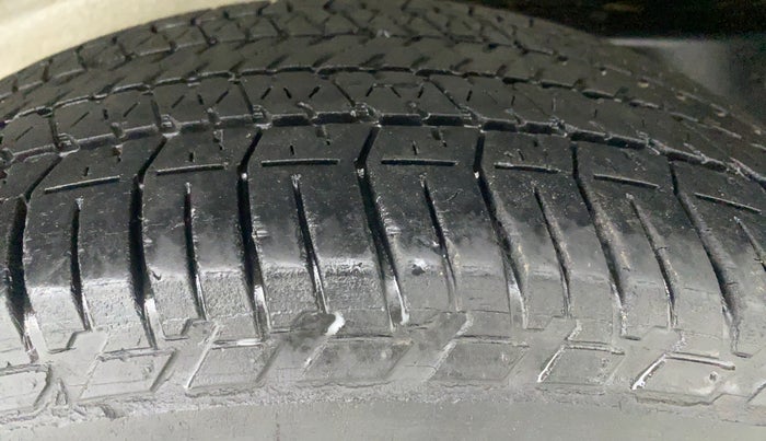 2017 Mahindra Scorpio S6+ INTELL HYBRID, Diesel, Manual, 38,170 km, Left Rear Tyre Tread