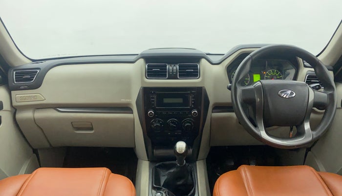 2017 Mahindra Scorpio S6+ INTELL HYBRID, Diesel, Manual, 38,170 km, Dashboard