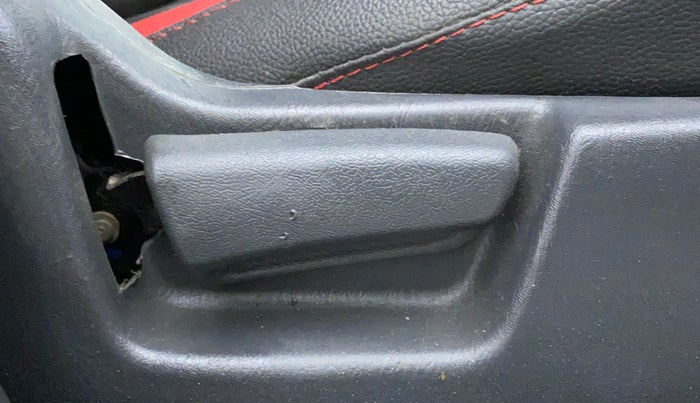 2018 Maruti Alto K10 VXI P, Petrol, Manual, 30,153 km, Driver Side Adjustment Panel
