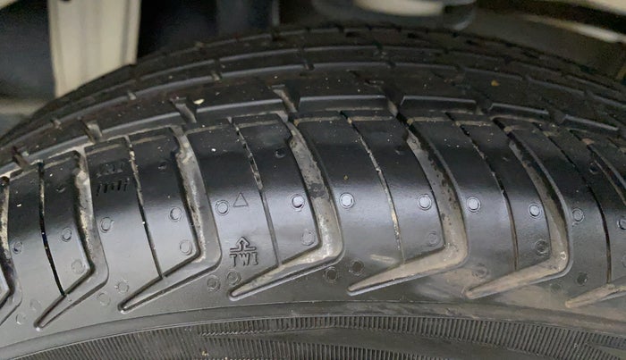 2018 Maruti Alto K10 VXI P, Petrol, Manual, 30,153 km, Left Rear Tyre Tread