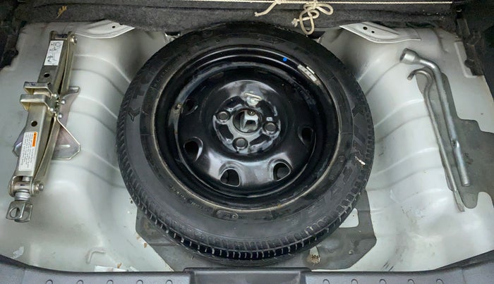 2018 Maruti Alto K10 VXI P, Petrol, Manual, 30,153 km, Spare Tyre