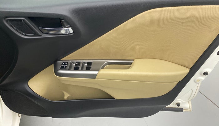 2014 Honda City V MT PETROL, Petrol, Manual, 87,597 km, Driver Side Door Panels Control