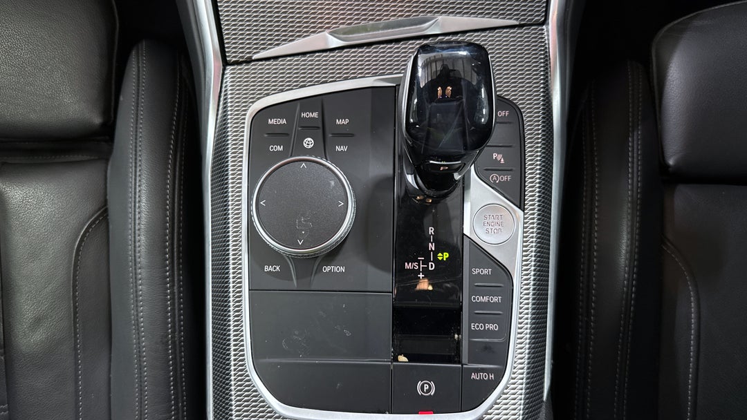 2020 BMW 3 20i M Sport, Automatic, 30961 km, Gear Lever 