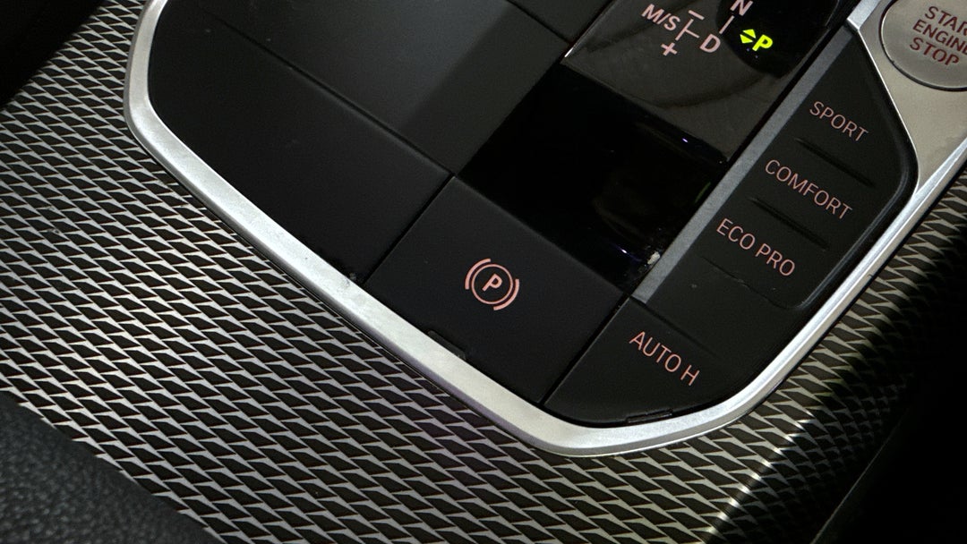 2020 BMW 3 20i M Sport, Automatic, 30961 km, Handbrake