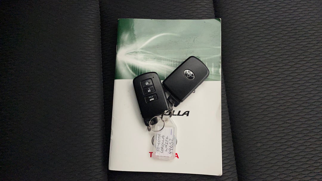 2018 Toyota Corolla Sx, Automatic, 91626 km, Key Close-up