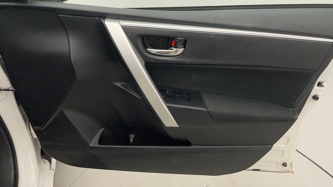 2018 Toyota Corolla Sx, Automatic, 91626 km, Speaker View