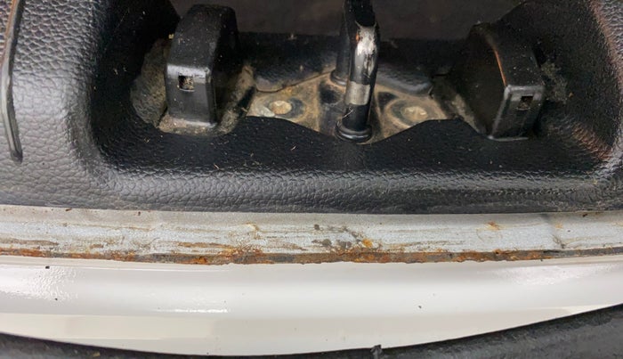 2015 Hyundai Grand i10 ASTA 1.2 KAPPA VTVT, Petrol, Manual, 84,607 km, Dicky (Boot door) - Slightly rusted