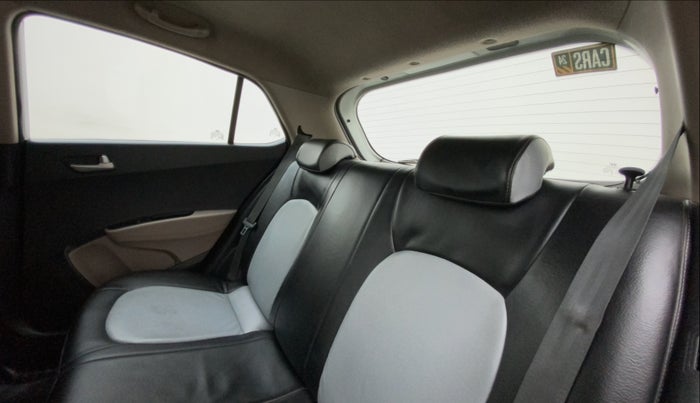 2015 Hyundai Grand i10 ASTA 1.2 KAPPA VTVT, Petrol, Manual, 84,607 km, Right Side Rear Door Cabin