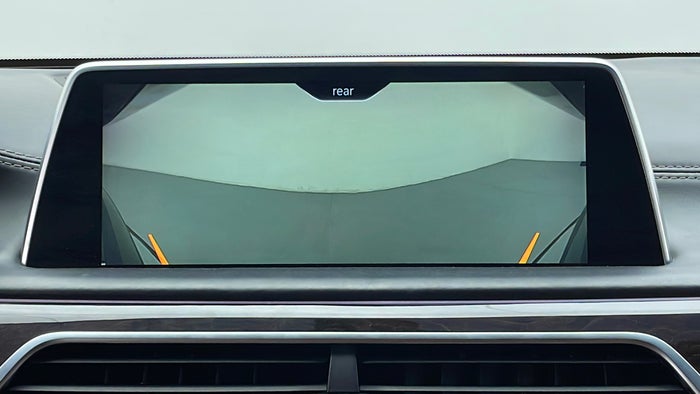 BMW 7 SERIES-Parking Camera (Rear View)