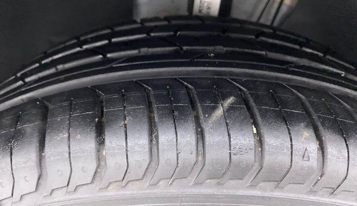 2022 Skoda SLAVIA STYLE 1.0 TSI AT, Petrol, Automatic, 2,135 km, Left Front Tyre Tread