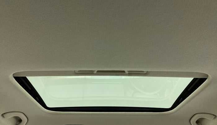 2022 Skoda SLAVIA STYLE 1.0 TSI AT, Petrol, Automatic, 2,135 km, Moonroof/ Sunroof