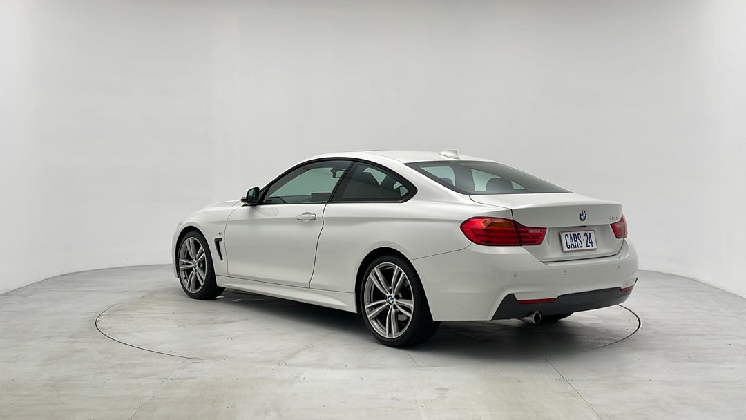 Left Back Diagonal (45- Degree) View