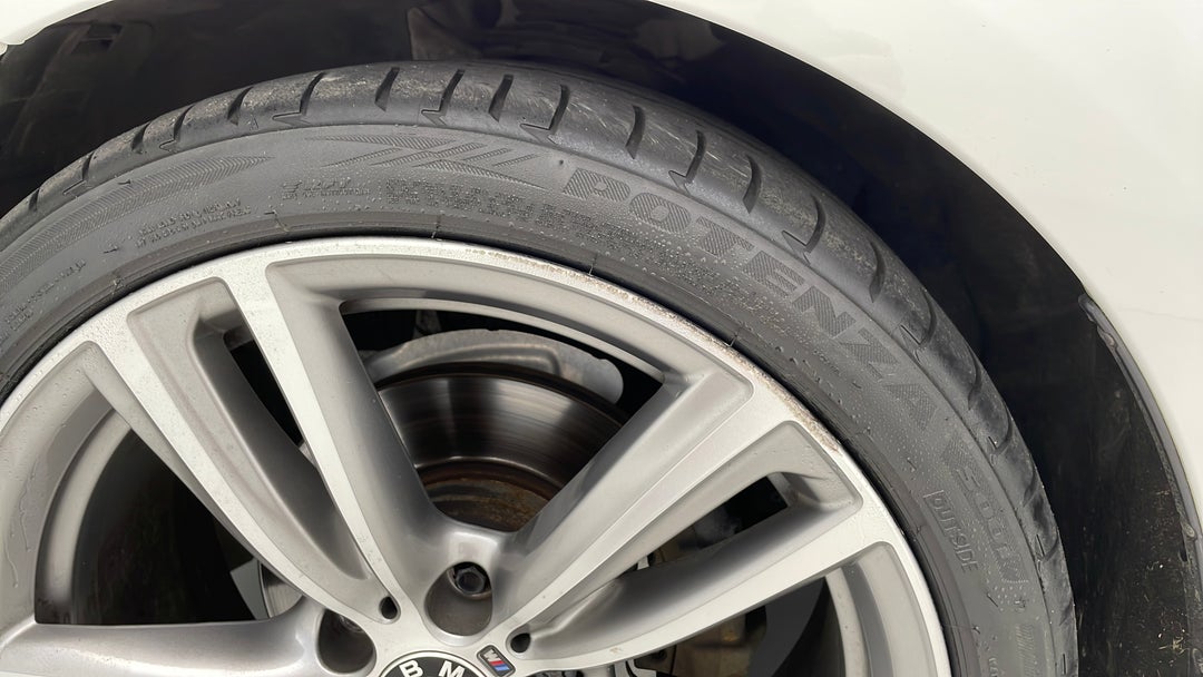 Wheels Rim Front LHS Scratch