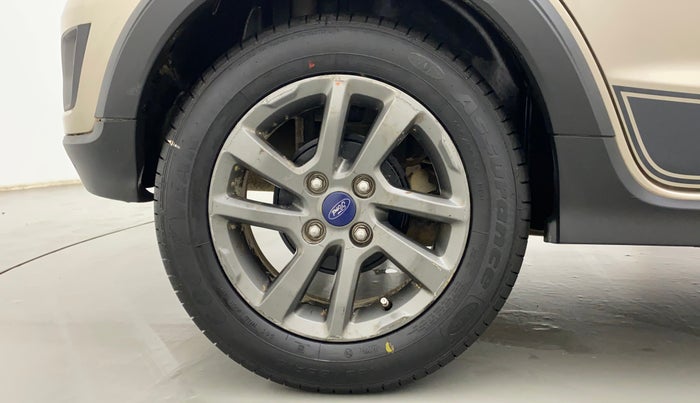 2018 Ford FREESTYLE TITANIUM PLUS 1.5 DIESEL, Diesel, Manual, 63,517 km, Right Rear Wheel