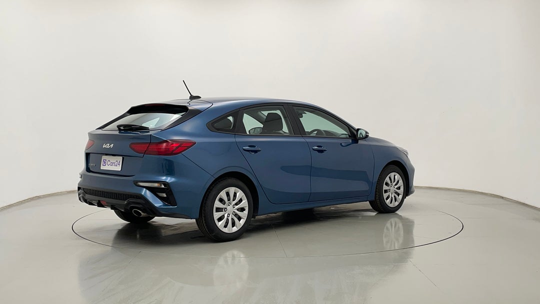 Right Back Diagonal (45- Degree) View