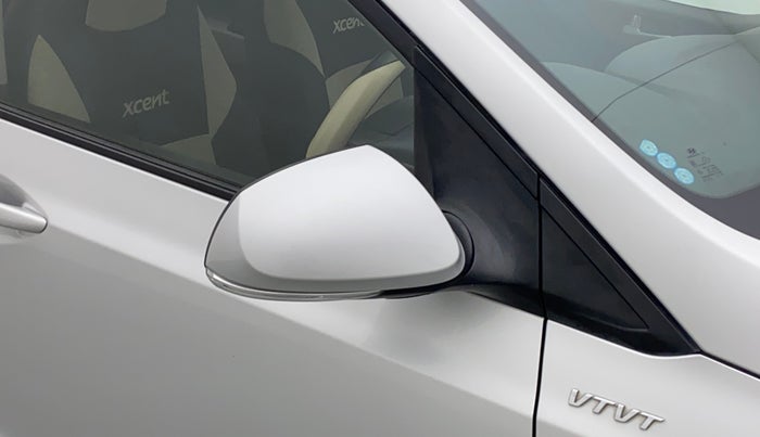 2015 Hyundai Xcent S 1.2, Petrol, Manual, 55,974 km, Right rear-view mirror - Slight misalignment