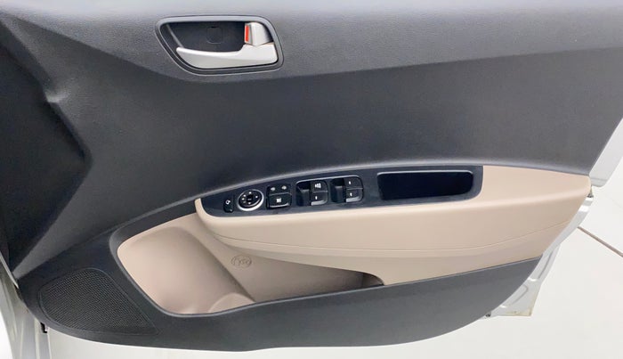 2015 Hyundai Xcent S 1.2, Petrol, Manual, 55,974 km, Driver Side Door Panels Control