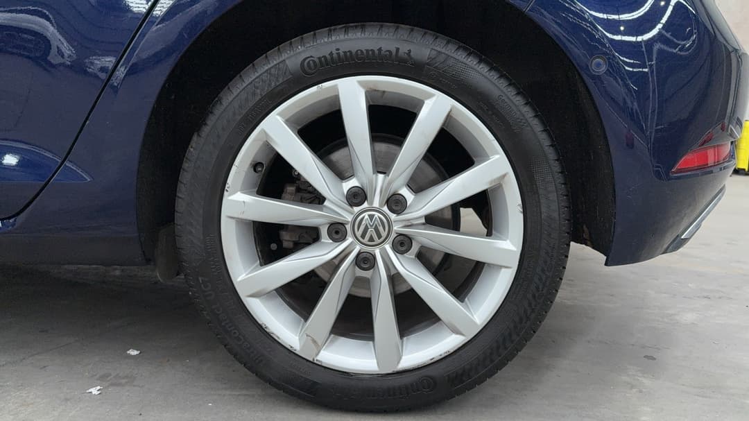 2018 Volkswagen Golf 110 Tsi Comfortline, Automatic, 58246 km, Left Rear Wheel