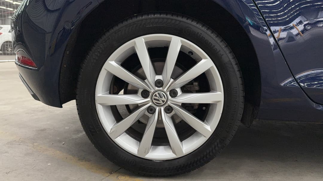 2018 Volkswagen Golf 110 Tsi Comfortline, Automatic, 58246 km, Right Rear Wheel