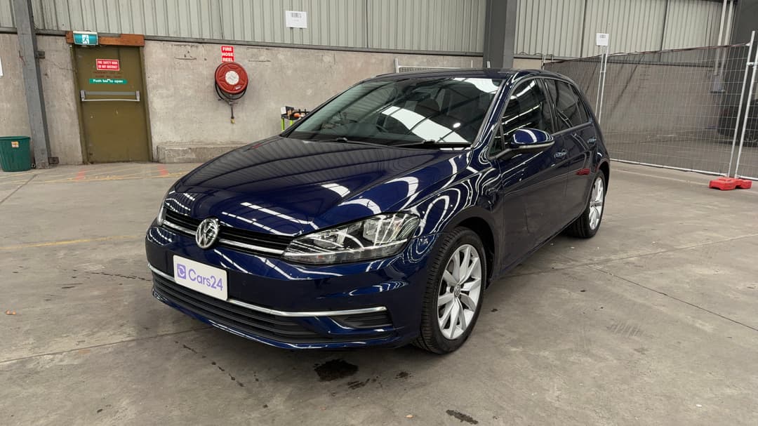 2018 Volkswagen Golf 110 Tsi Comfortline, Automatic, 58246 km, Left Front Diagonal (45- Degree) View