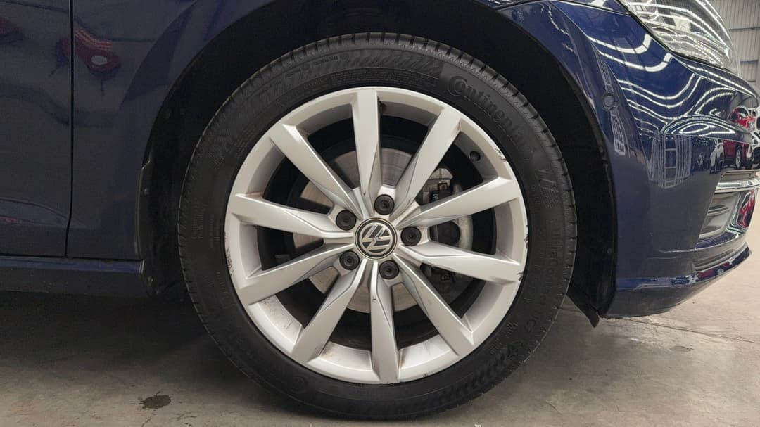 2018 Volkswagen Golf 110 Tsi Comfortline, Automatic, 58246 km, Right Front Wheel