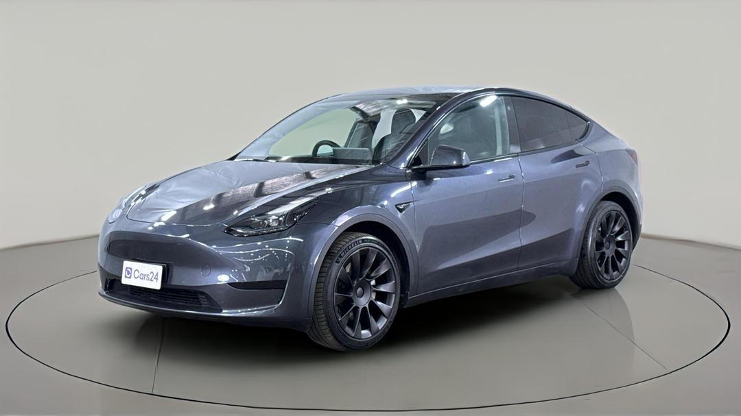 2023 Tesla Model Y Rear-wheel Drive, Automatic, 43984 km, Left Front Diagonal (45- Degree) View