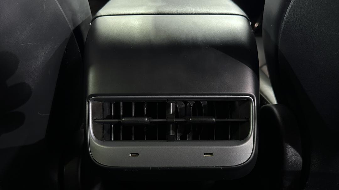 2023 Tesla Model Y Rear-wheel Drive, Automatic, 43984 km, Rear A/C Vent