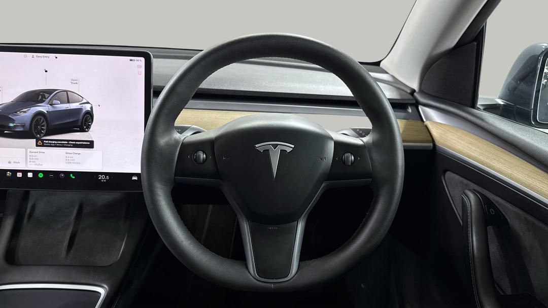 2023 Tesla Model Y Rear-wheel Drive, Automatic, 43984 km, Steering Wheel Close-up