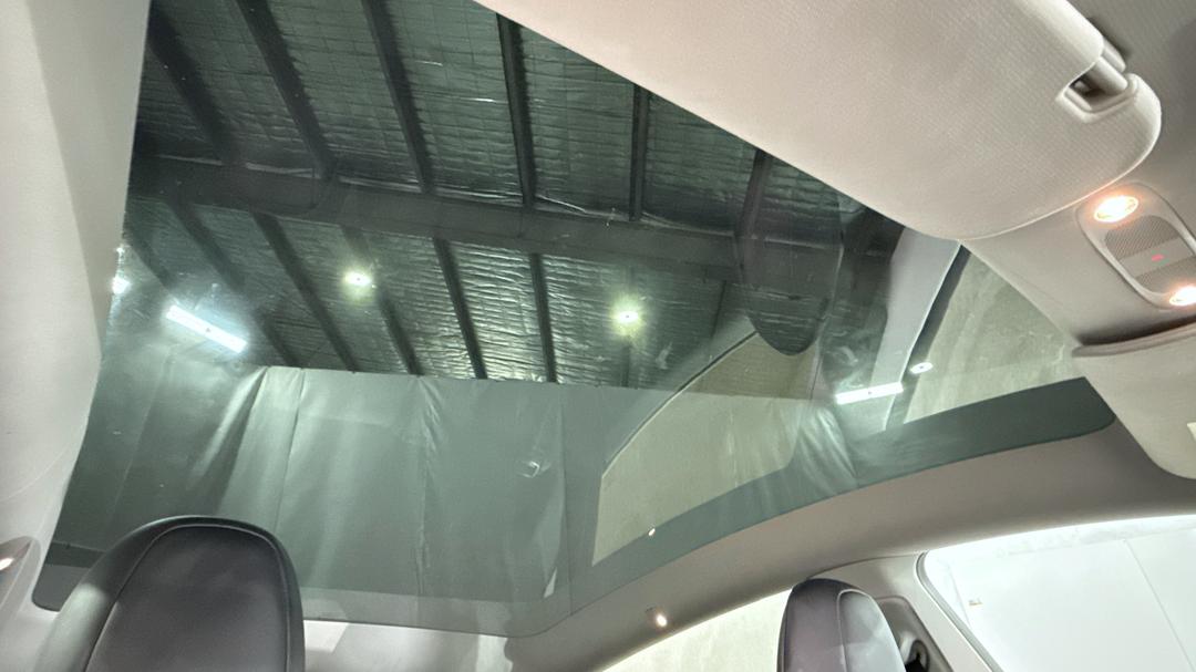 2023 Tesla Model Y Rear-wheel Drive, Automatic, 43984 km, Interior Sunroof/Moonroof