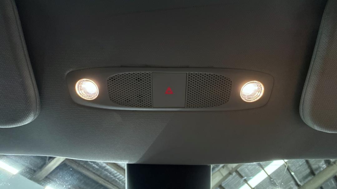 2023 Tesla Model Y Rear-wheel Drive, Automatic, 43984 km, On-Roof Controls/Sunglass holder