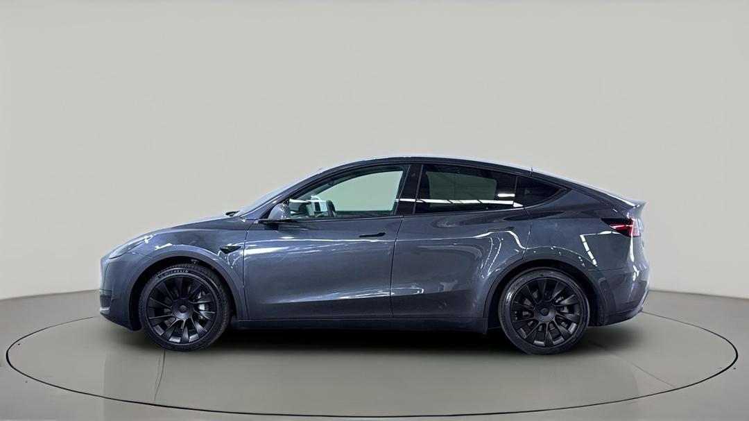2023 Tesla Model Y Rear-wheel Drive, Automatic, 43984 km, Left Side View
