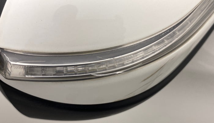 2017 Hyundai Elite i20 ASTA 1.4 CRDI, Diesel, Manual, 89,332 km, Right rear-view mirror - Indicator light has minor damage