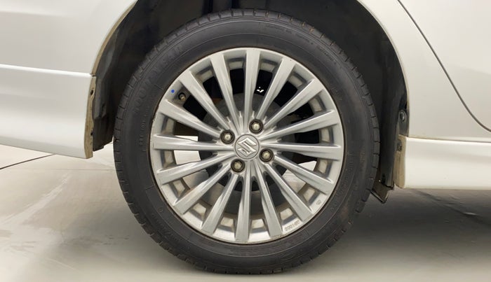 2015 Maruti Ciaz ZDI+ SHVS RS, Diesel, Manual, 62,375 km, Right Rear Wheel