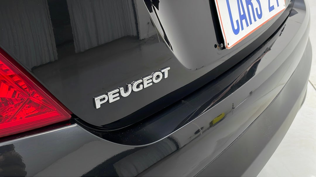 Badge (Boot Left Side)