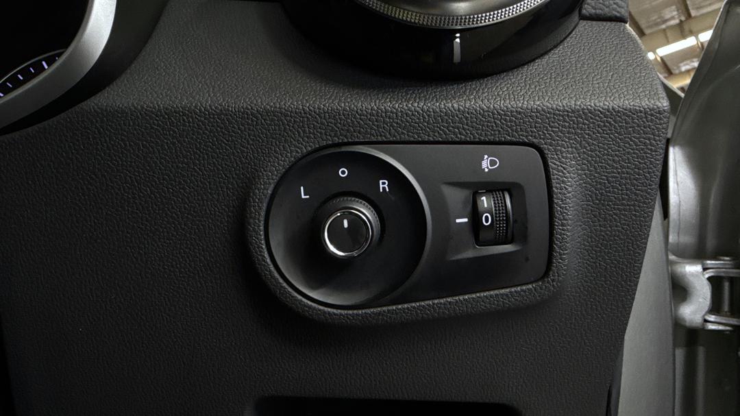 2019 MG ZS Excite Plus, Automatic, 63751 km, Utility Switches/Buttons