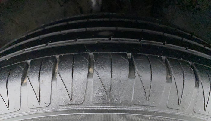2019 Hyundai VENUE SX 1.4 CRDI, Diesel, Manual, 74,014 km, Right Front Tyre Tread