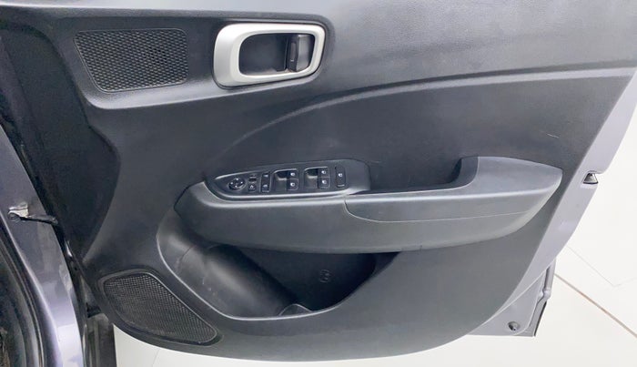 2019 Hyundai VENUE SX 1.4 CRDI, Diesel, Manual, 74,014 km, Driver Side Door Panels Control