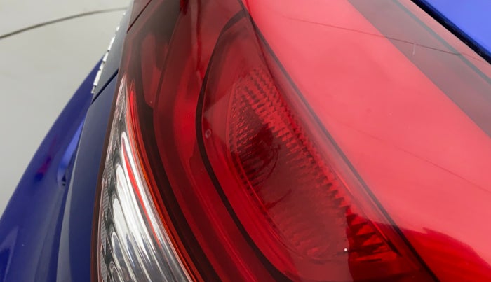 2014 Hyundai Elite i20 SPORTZ 1.2, Petrol, Manual, 43,791 km, Right tail light - Minor damage